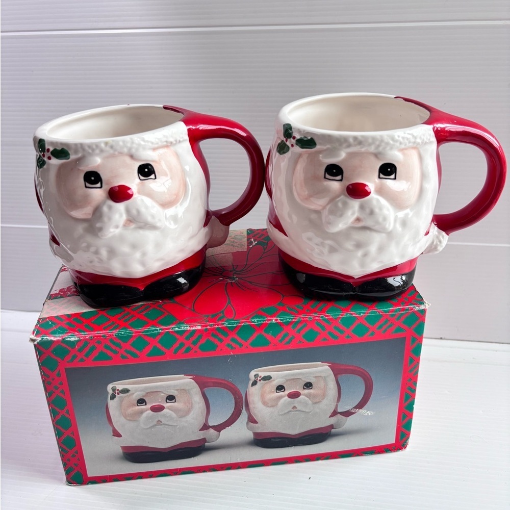Vintage Santa Claus Ceramic Mugs Set of 2 Christmas Decor